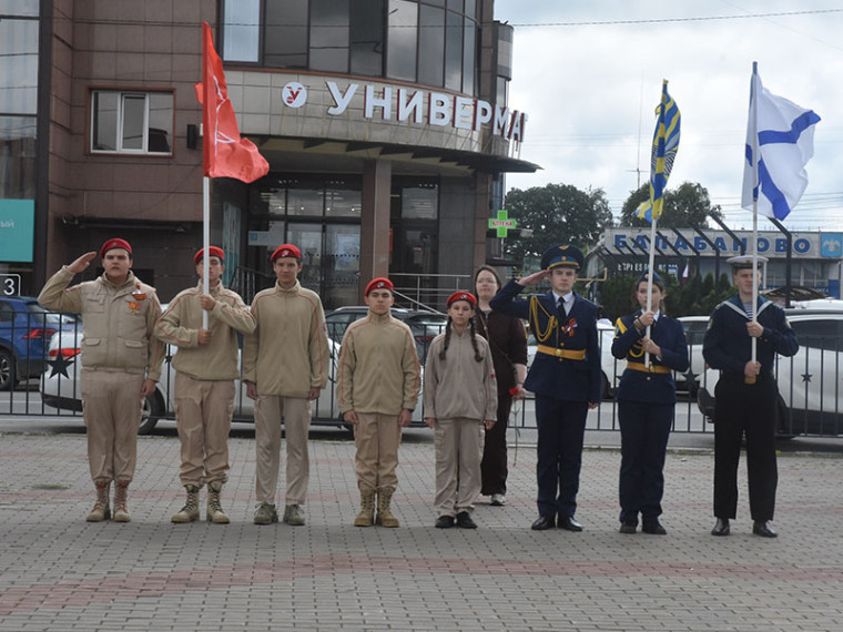В сквере Победы.